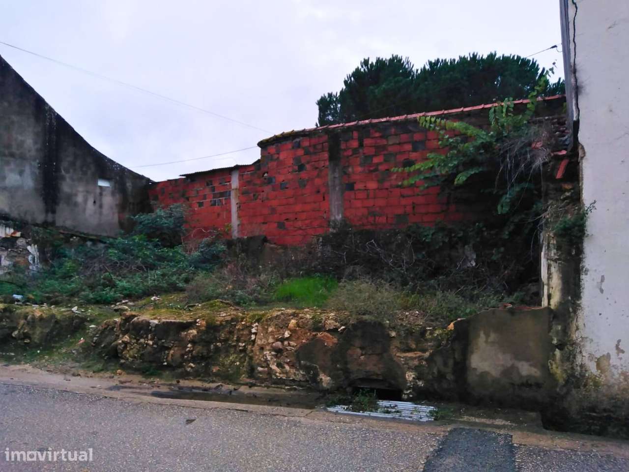 Terreno para construção, em Trêmes - Grande imagem: 3/7