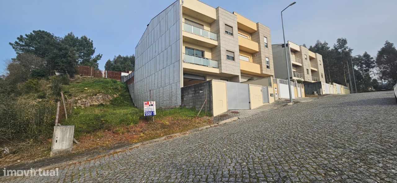 Terreno para moradia em Lomar ( Braga)