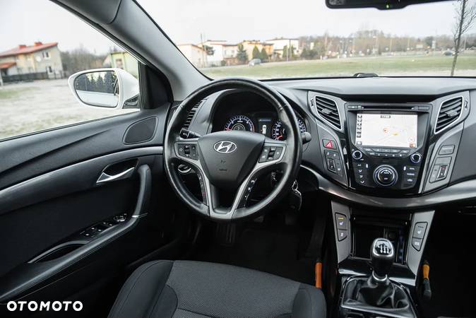 Hyundai i40 - 30