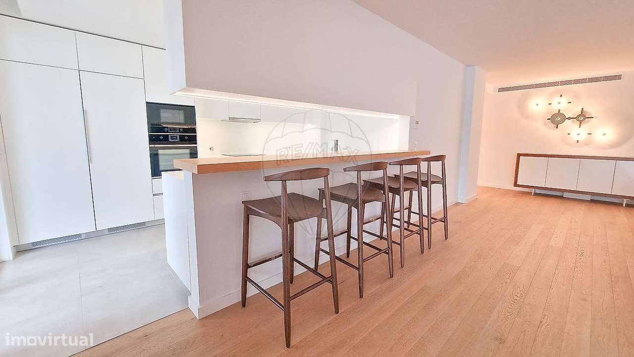 Apartamento T4 para venda - Grande imagem: 2/26