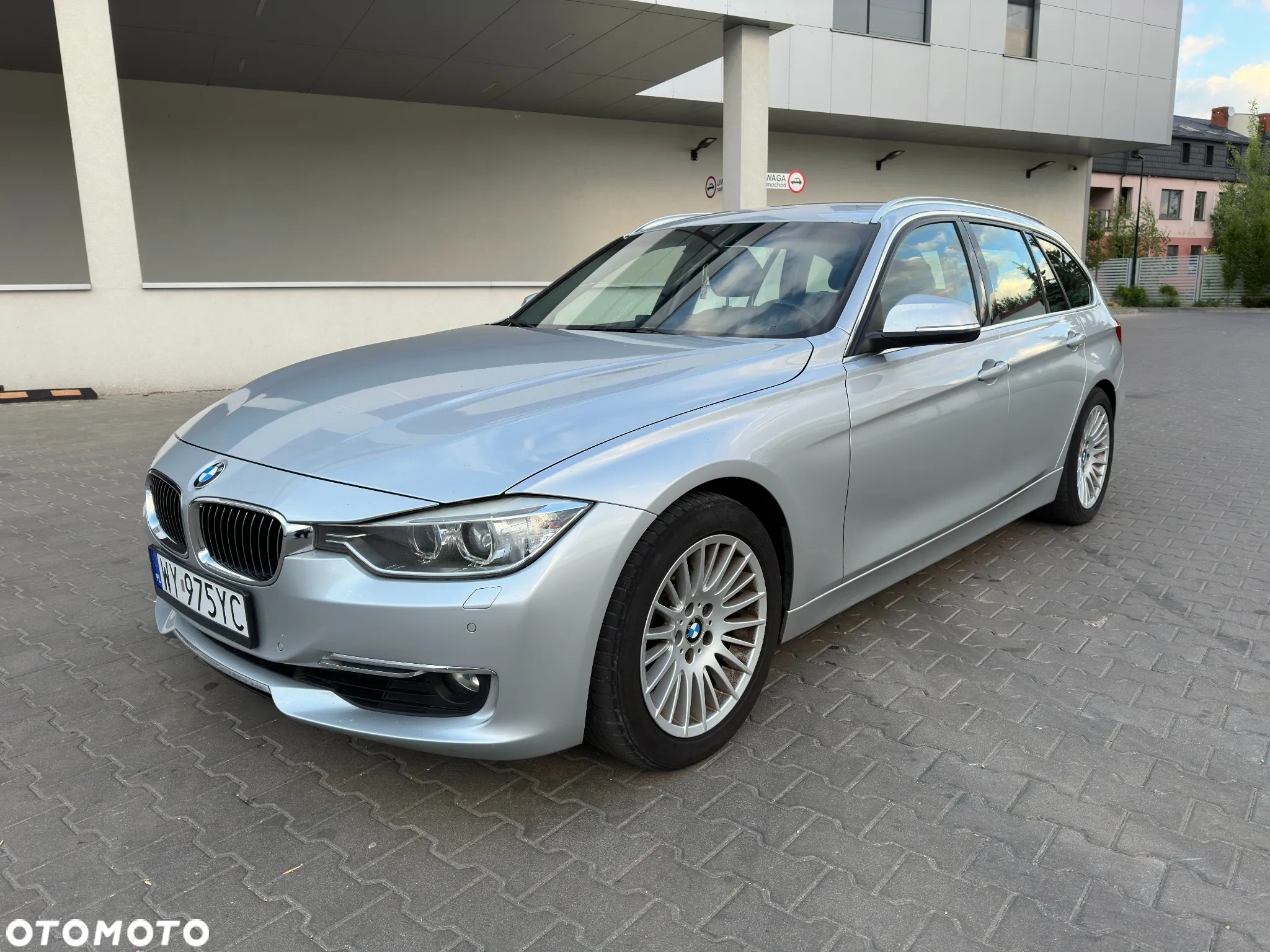 BMW Seria 3 325d Luxury Line - 9