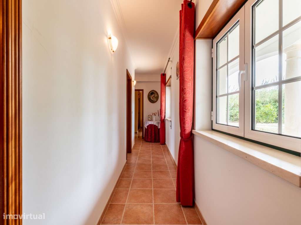 Magnífica Moradia Térrea T3+2 de estilo tradicional com terreno de ...-8