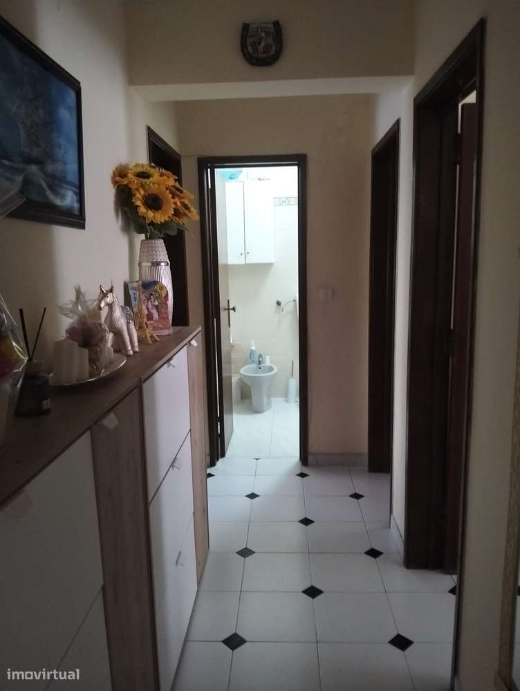 Apartamento T2 em Alcochete com boas comodidades-3