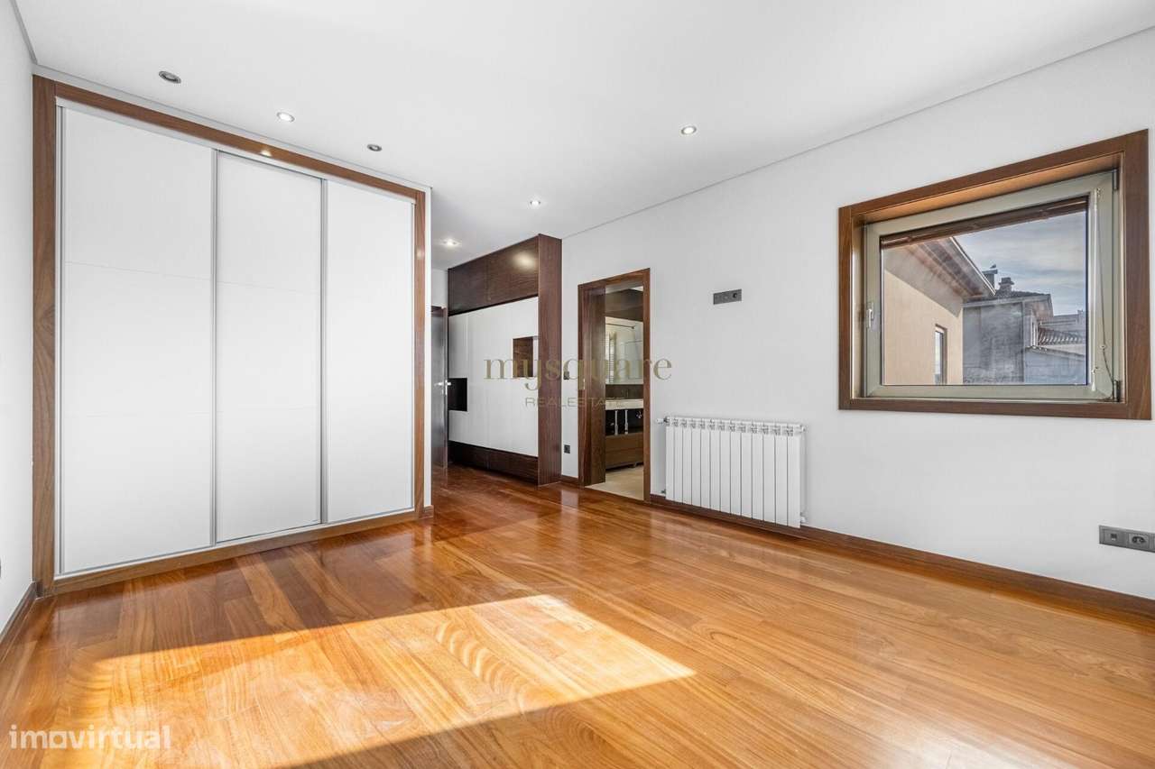 Moradia T4 Venda em Mafamude e Vilar do Paraíso,Vila Nova de Gaia-17