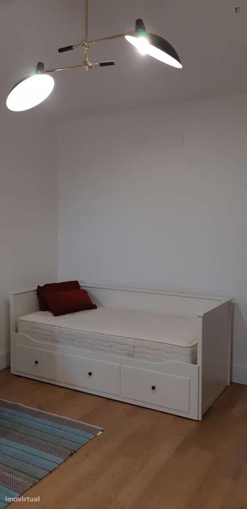 Apartamento com 1 quartos - localizado em Restelo Lisbon - Grande imagem: 4/10