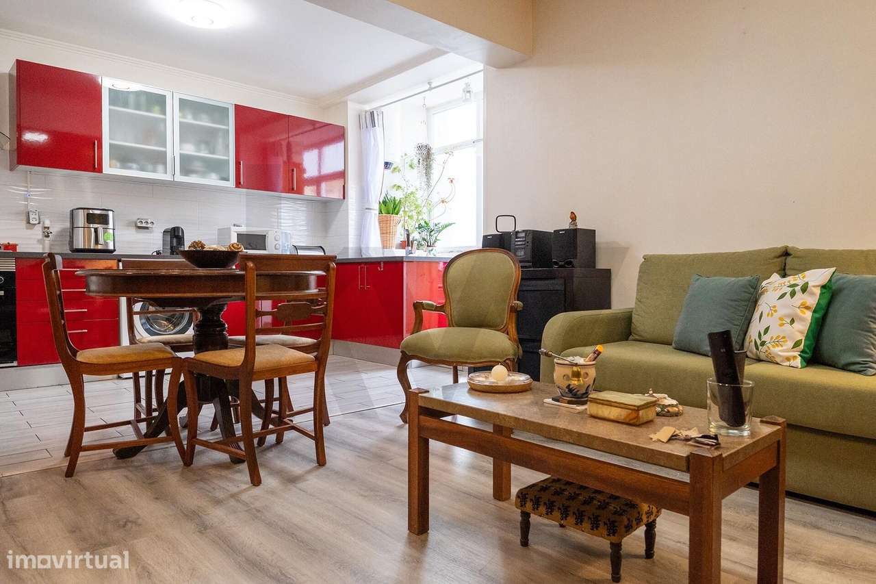 Apartamento T2 na Amora | A poucos minutos da Baía da Amora-11