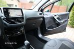 Peugeot 2008 1.2 Pure Tech Allure S&S - 19