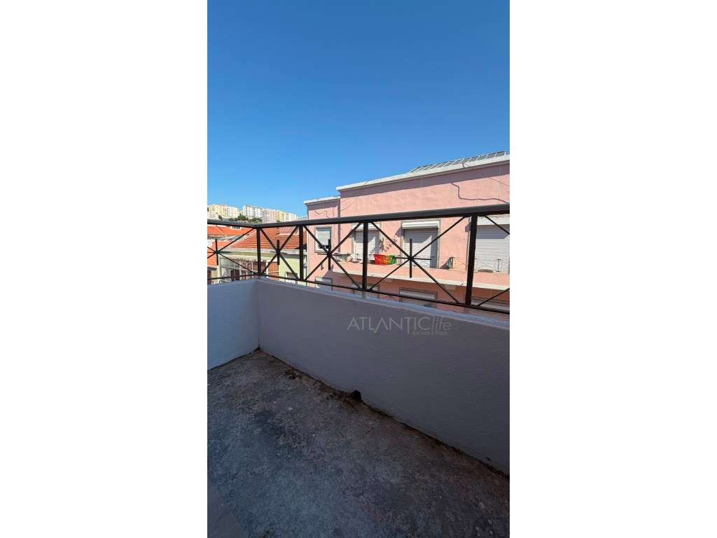 Apartamento T3 Queluz-8