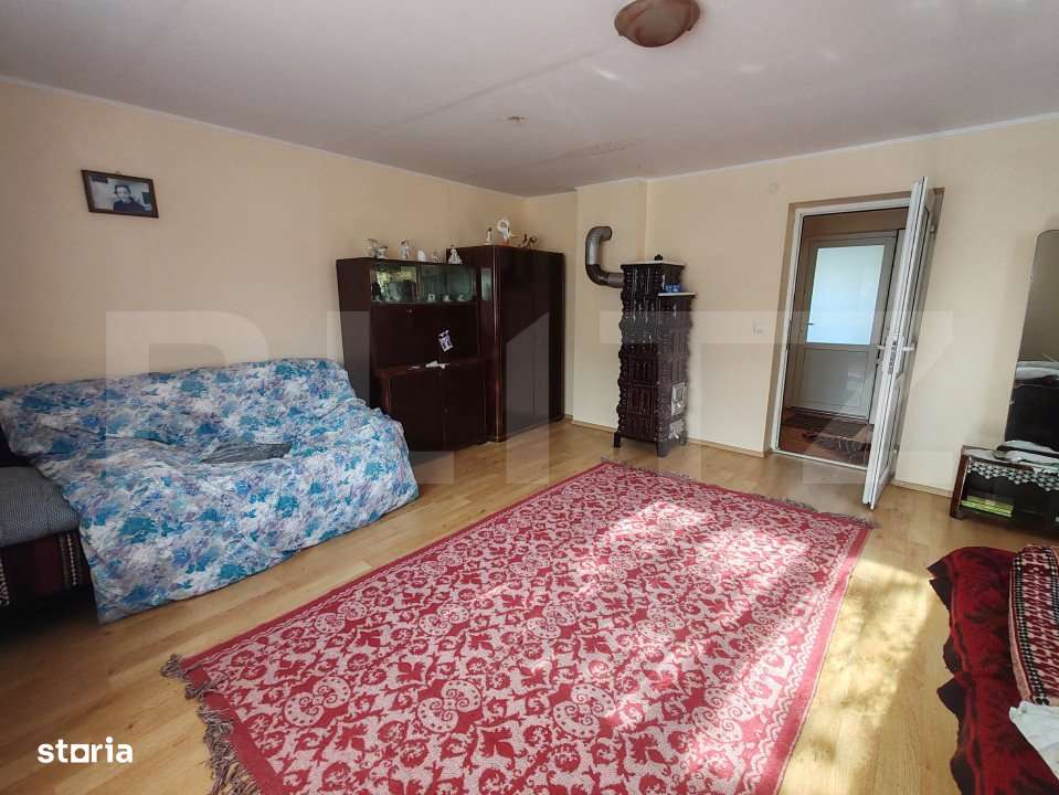 casa +anexe de vanzare - Imagine principală: 3/17