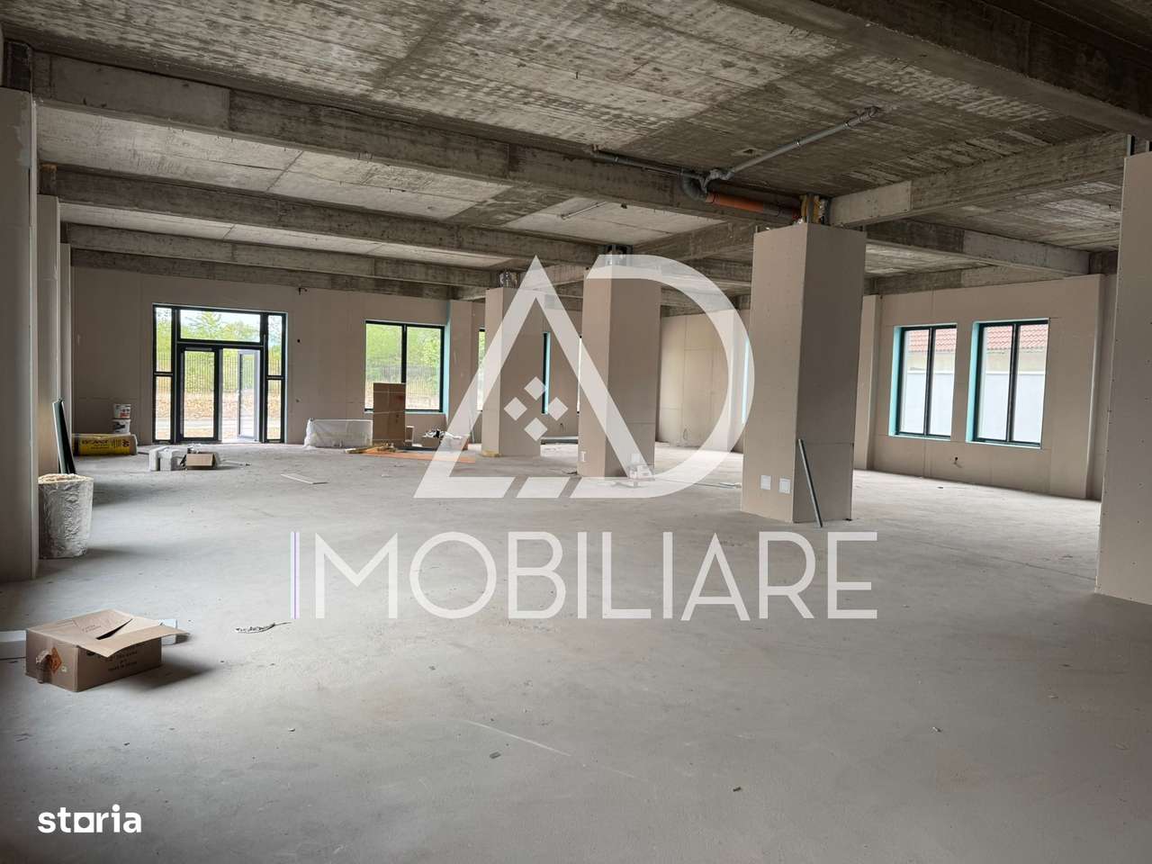 Spațiu comercial la parter, pe strada Tineretului - Imagine principală: 2/10