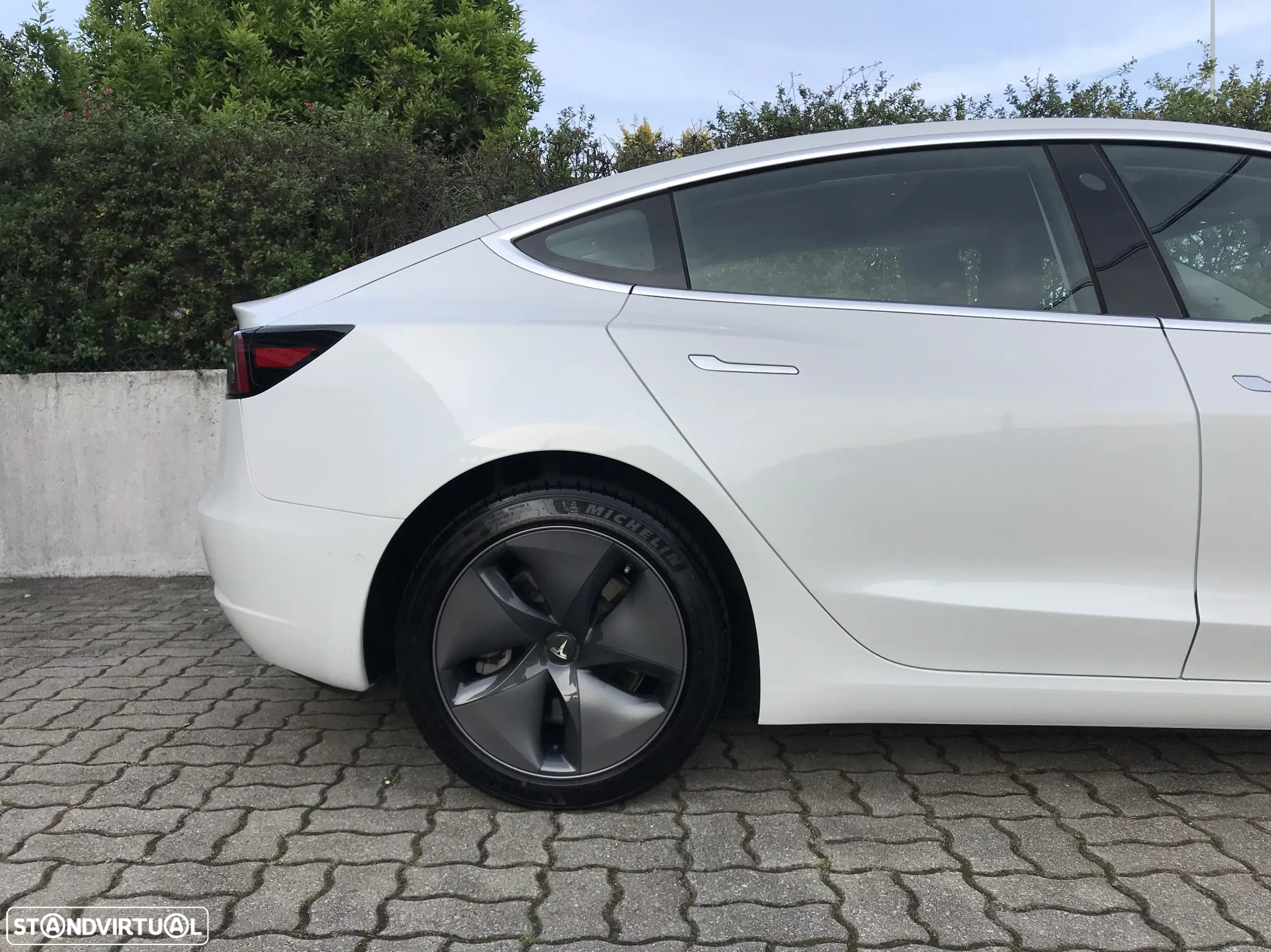 Tesla Model 3 Standard Range Plus RWD - 9