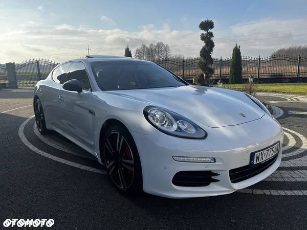 Porsche Panamera 4 Edition - 24