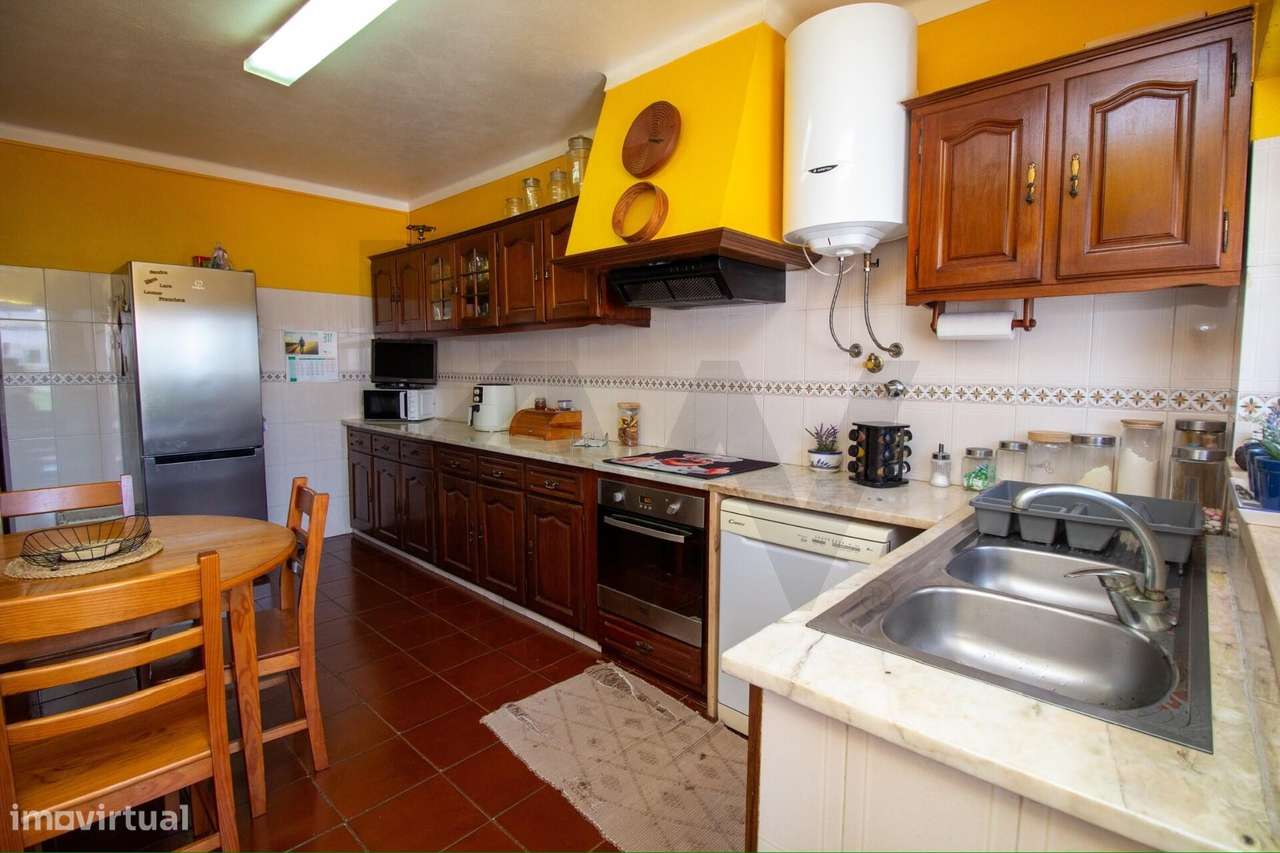 Excelente Oportunidade em Almeirim – Apartamento T3 com Terraço e Gara-19