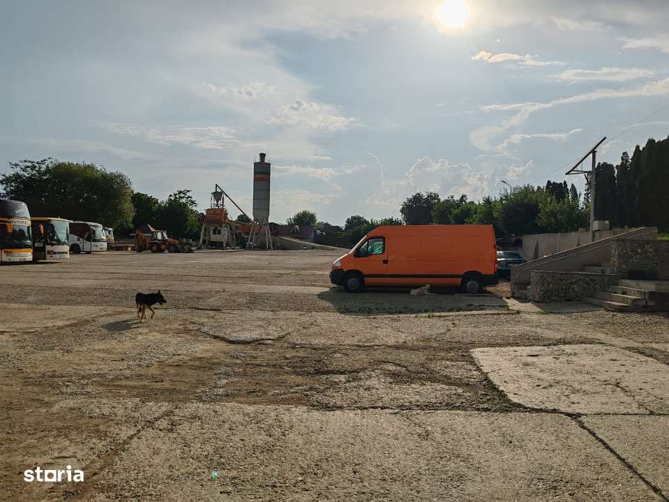 Inchiriere platforma betonata de 10000mp, pret 2euro/mp - Imagine principală: 2/7