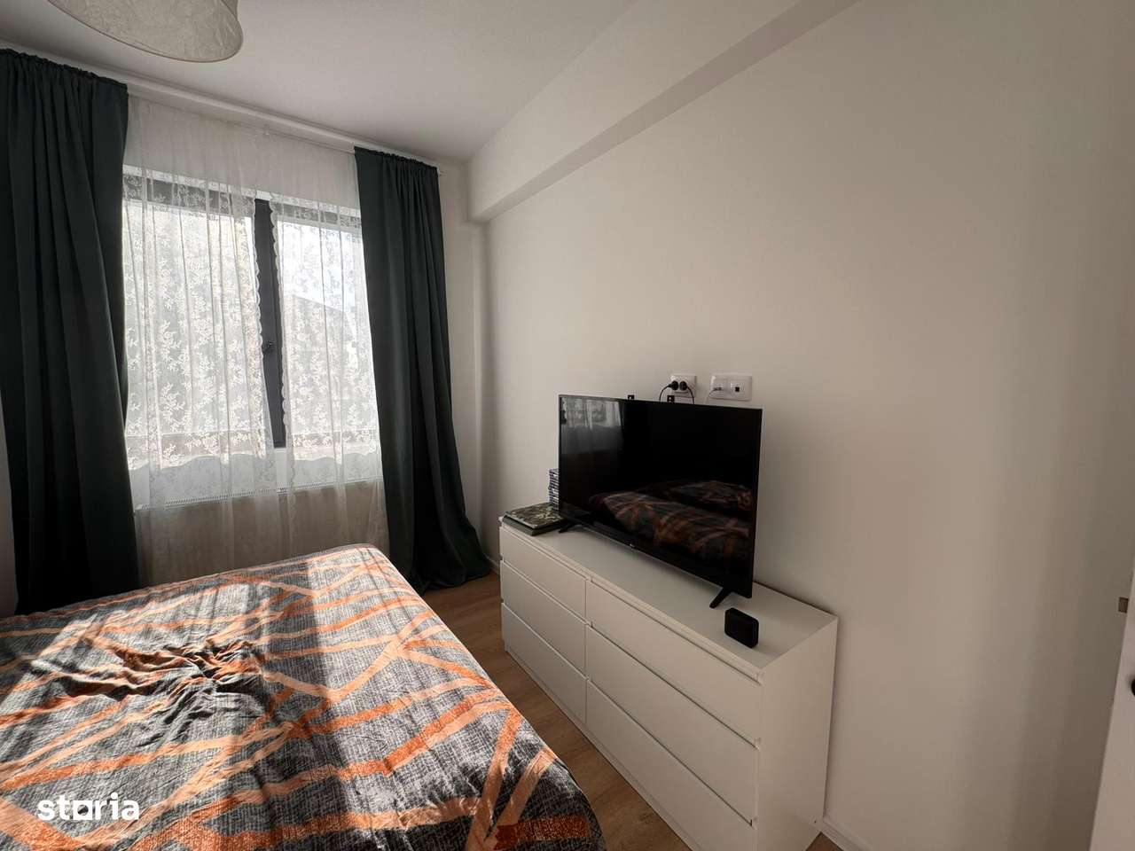 Apartament cu 2 camere de vanzare, zona Safirului-4
