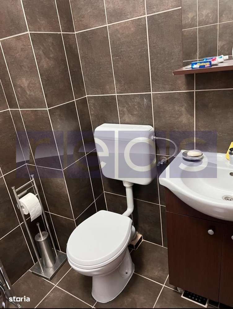 VANZARE 3 CAMERE DECOMANDAT -MALL VITAN-10