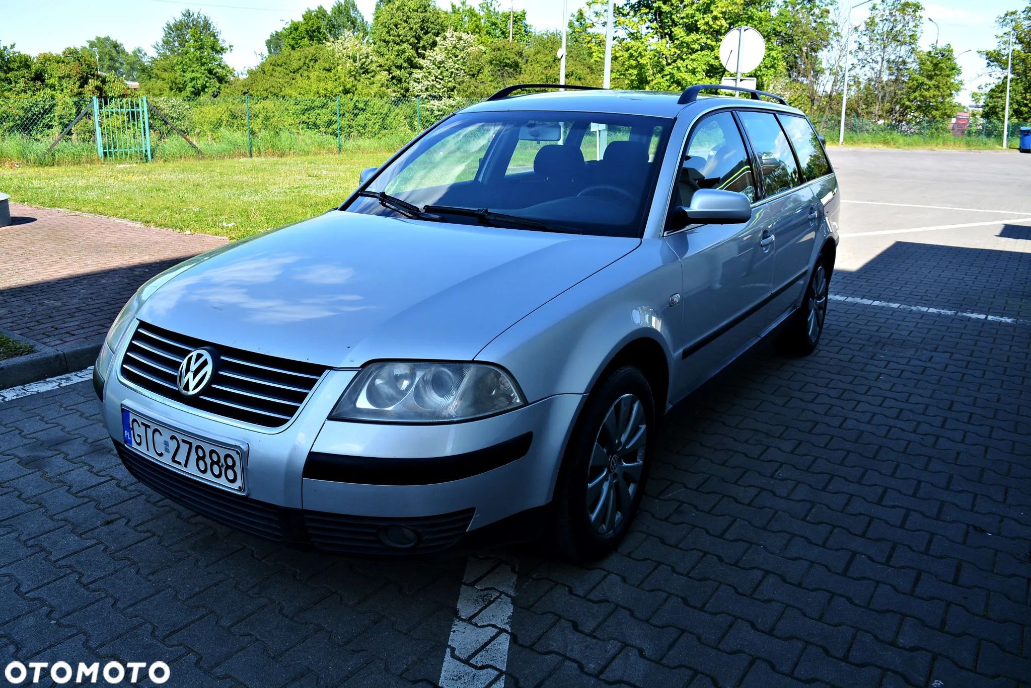 Volkswagen Passat 1.9 TDI Comfortline - 1