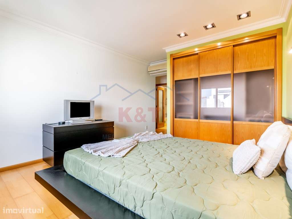 Moradia T5 de Luxo + Apartamento T3 - Lagoa-17