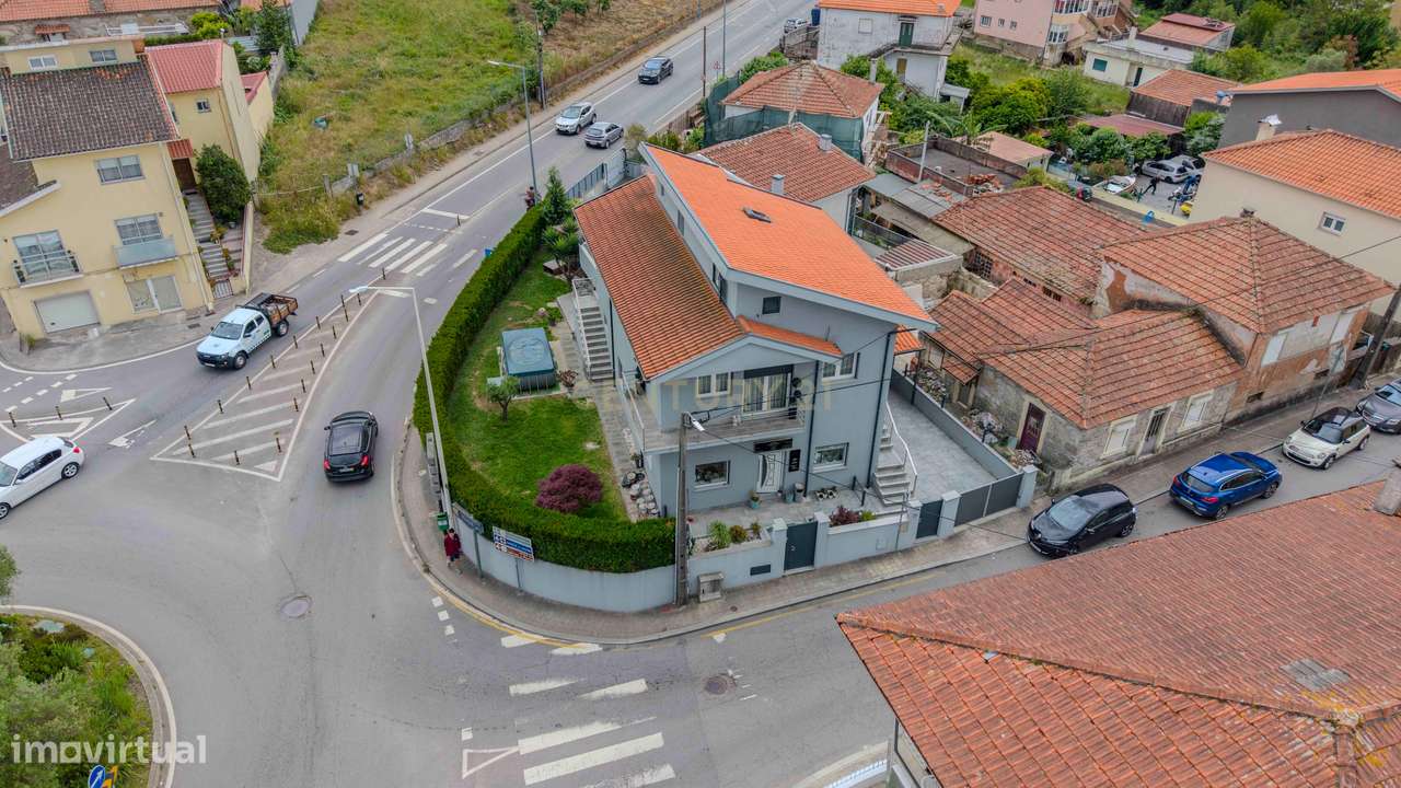 MORADIA NO CENTRO DE GONDOMAR-46