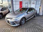 Toyota Camry - 4