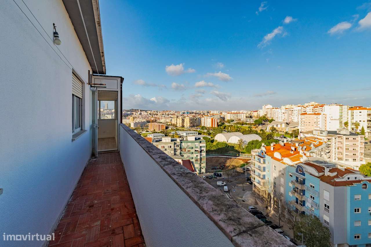 Apartamento T2 remodelado - Laranjeiro-19