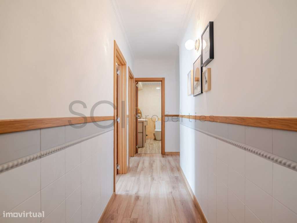Apartamento T2 Totalmente Remodelado com Elevador - Barreiro-34