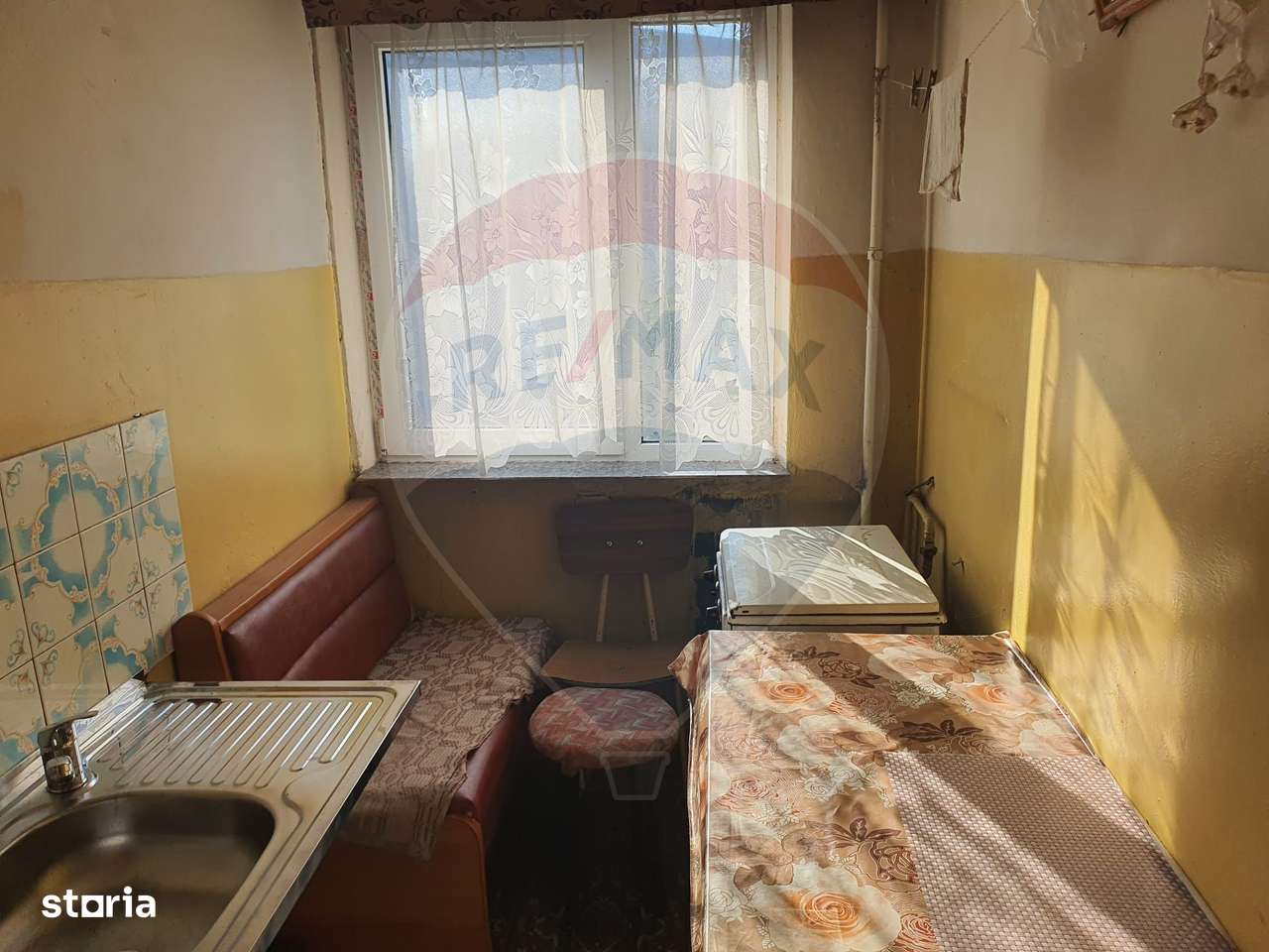 Apartament cu 2 camere de vanzare-PIATA SUD - Imagine principală: 3/6