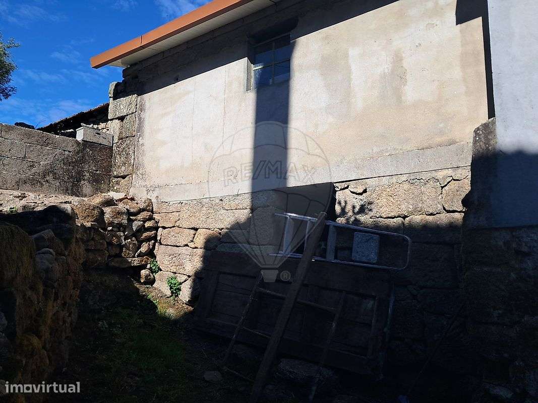 Moradia T0 para venda-19