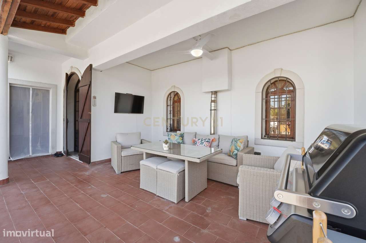 Quinta de Charme em Palmela – Renovada, Espaçosa e Pronta a Viver-37