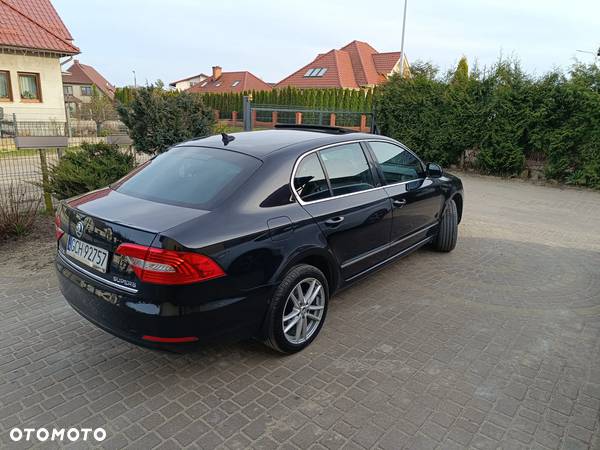 Skoda Superb 2.0 TDI Elegance - 14