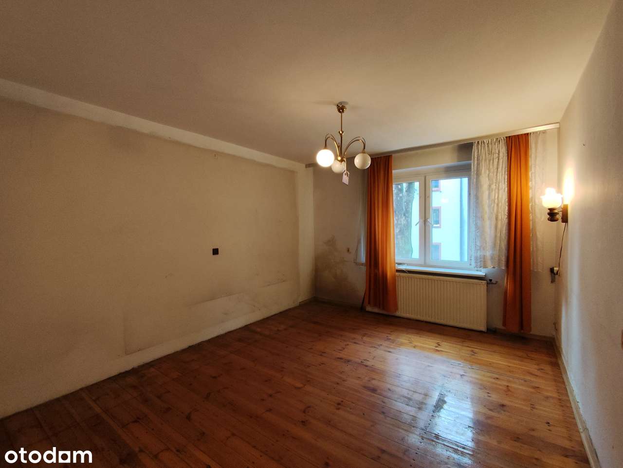 Do remontu: 2 pokoje, 43,86 m2, 1 piętro, gazowe, niski czynsz BYTOM-7