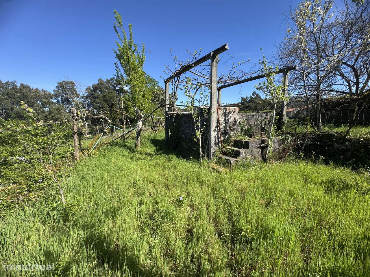 Moradia em granito p/ recuperar – Oliveira de Frades-11