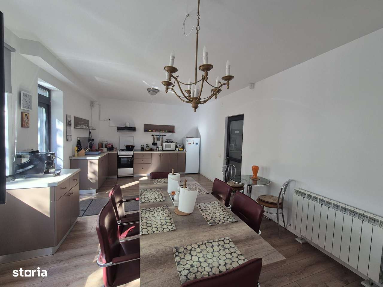 De vanzare hală cu birouri de lux și anexă rezidențială | Pantelimon-15