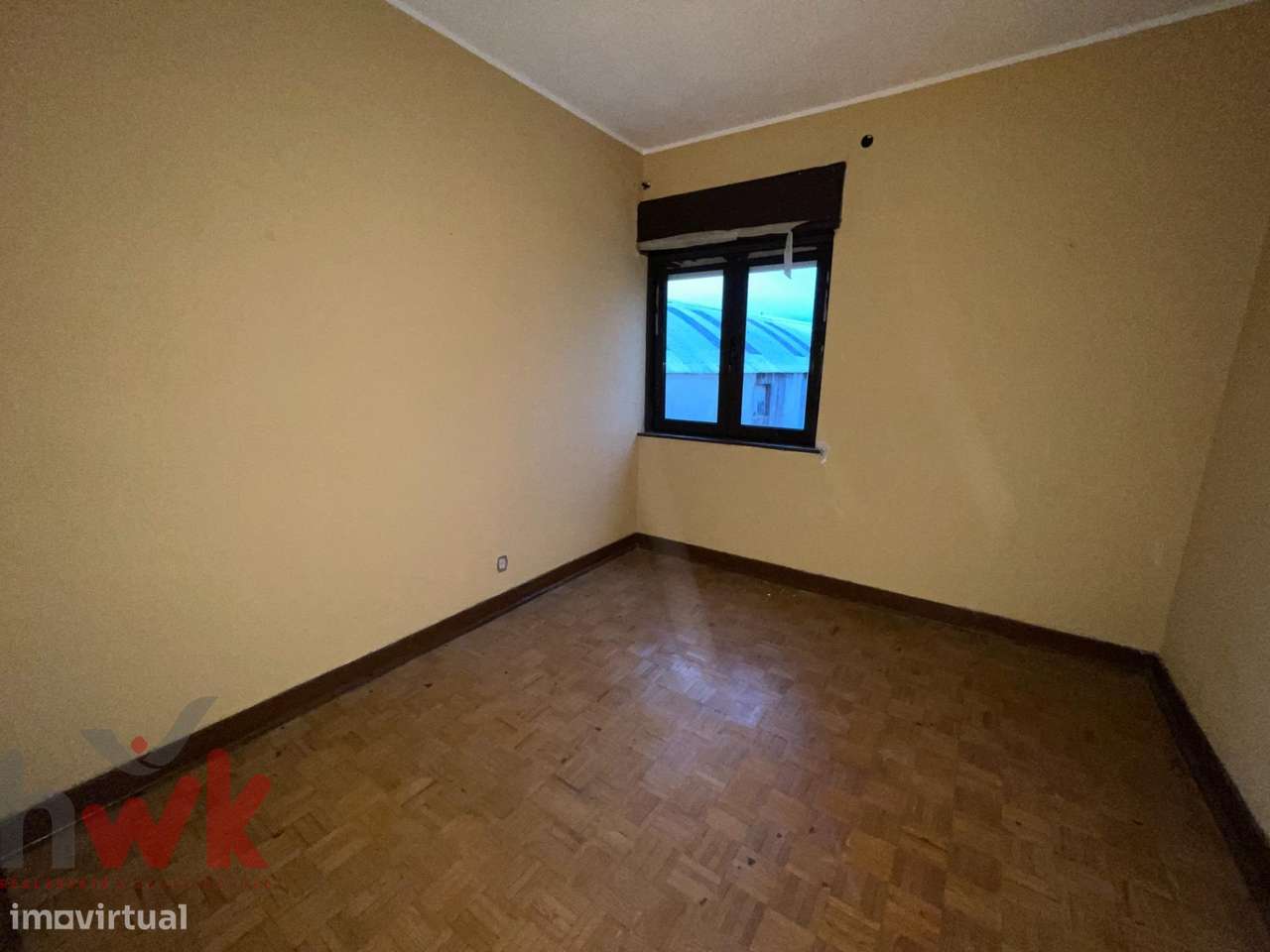 Apartamento T3+1 no Centro de Seia-16