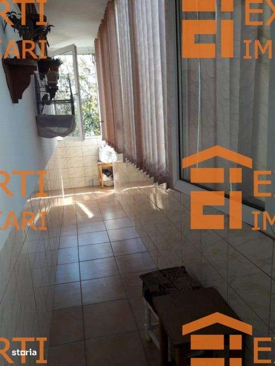Apartament 4 camere de vanzare, situat in zona Dacia, Constanta - Imagine principală: 3/14