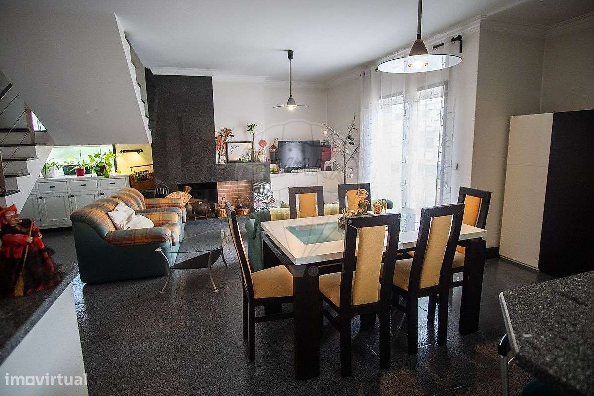 Apartamento, 198 m², Braga (Maximinos, Sé e Cividade)-10
