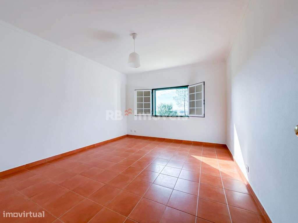 Moradia T3, c/ Jardim, Garagem e Zona de Estar Exterior - Castelo d...-40