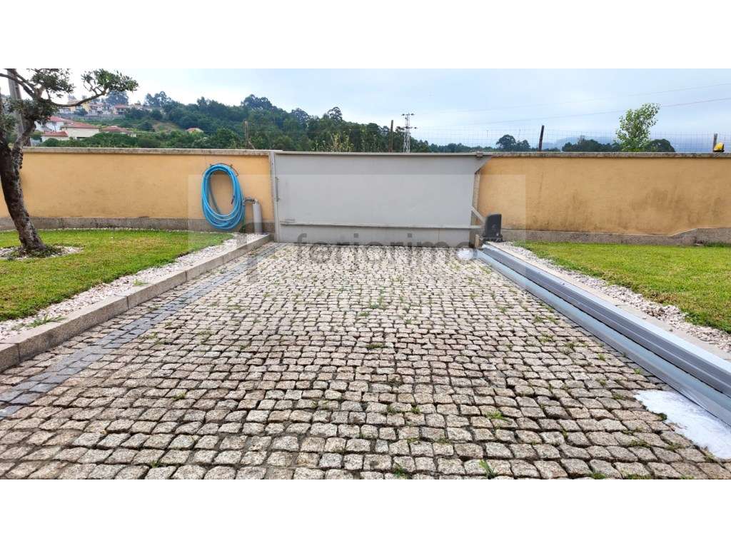 Magnífica Moradia, em zona tranquila-44