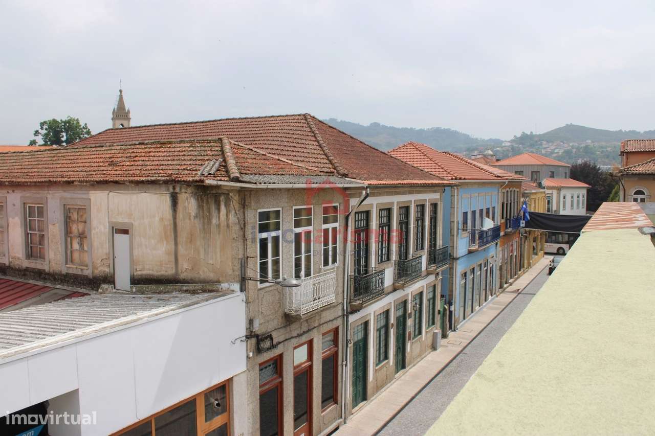 Apartamento T1+1 Com Terraço no Coração de Vizela-14