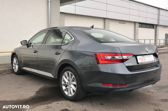 Skoda Superb 1.5 TSI ACT Ambition - 3