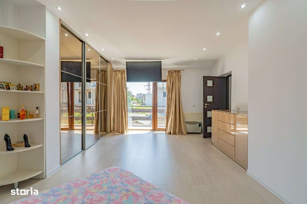 Casa P+M | Teren generos| Kamsas-4