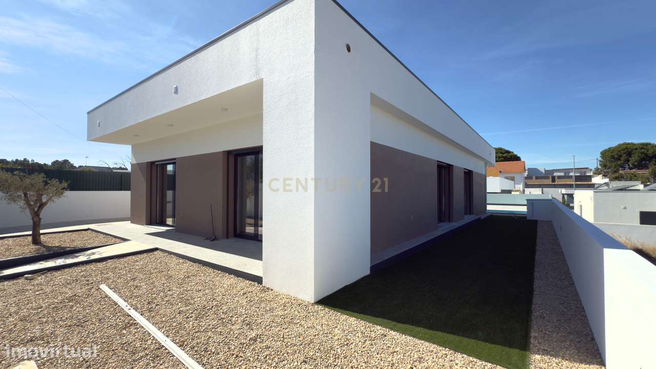 Moradia T4 Isolada com Piscina em Fernão Ferro | 640.000€-12