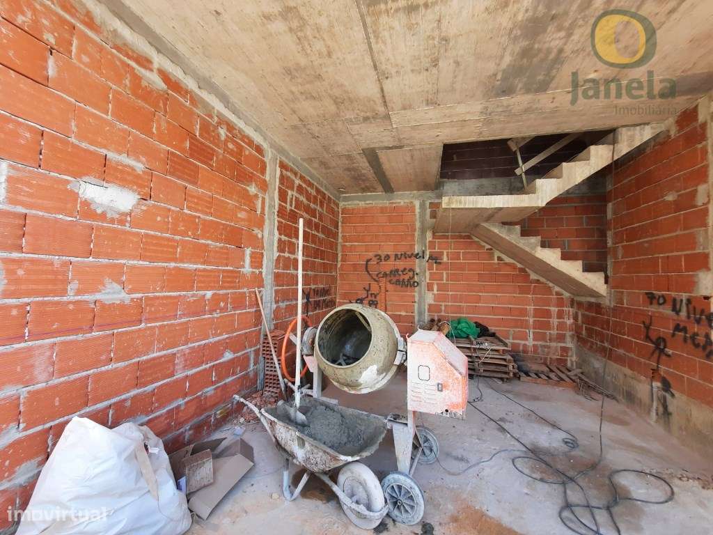 Maravilhosa Moradia Contemporânea em construção, no centro da cidad... - Grande imagem: 5/10