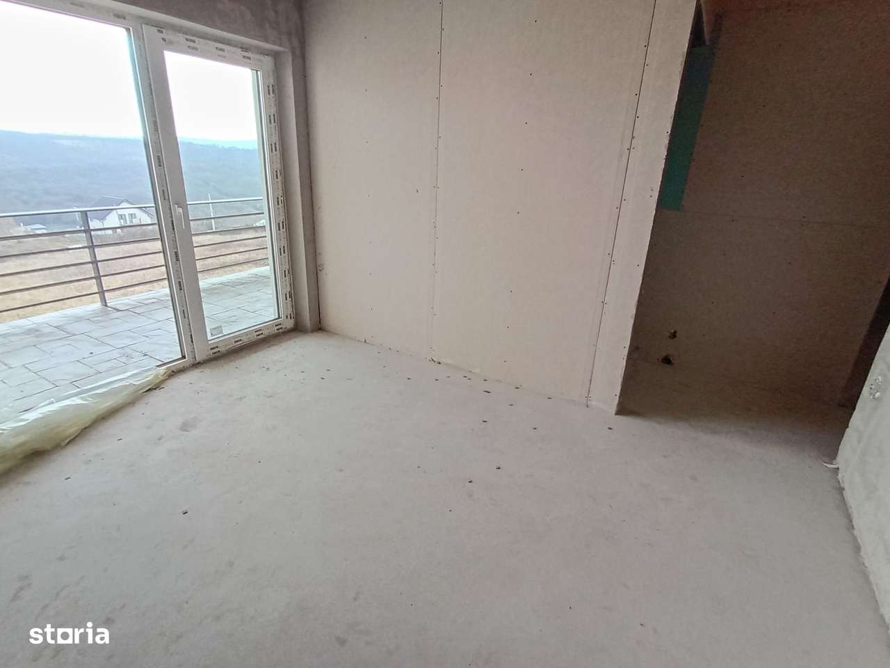 Casa cu priveliste superba in  Saldabagiu de Munte-5