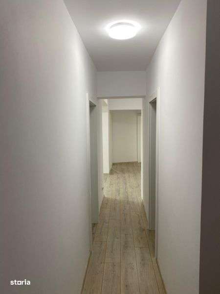 Vând Apartament 4 camere Pascani - Imagine principală: 4/8