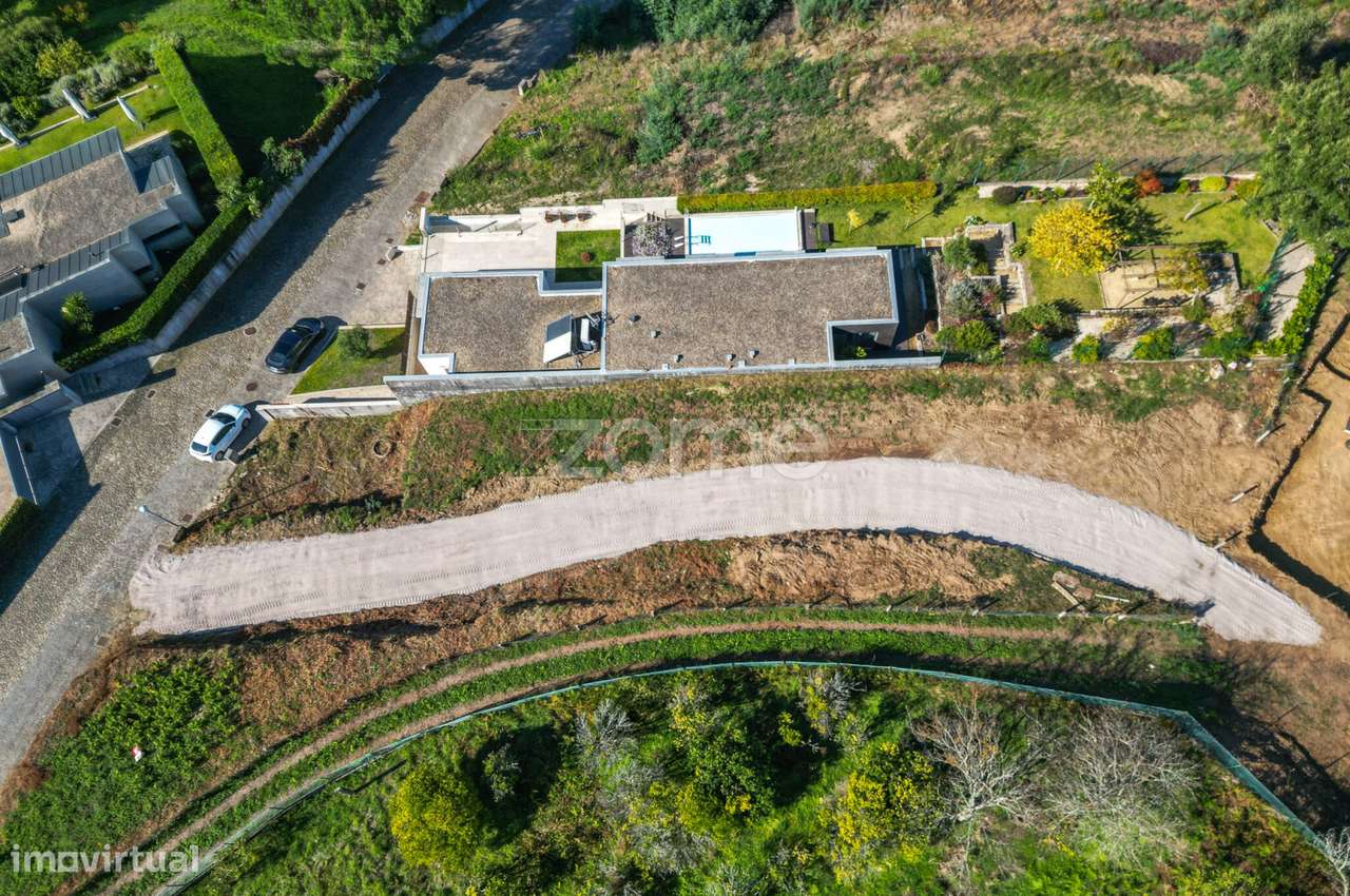 Terreno para moradia térrea com piscina em Vila Nova de Cerveira - Grande imagem: 5/19