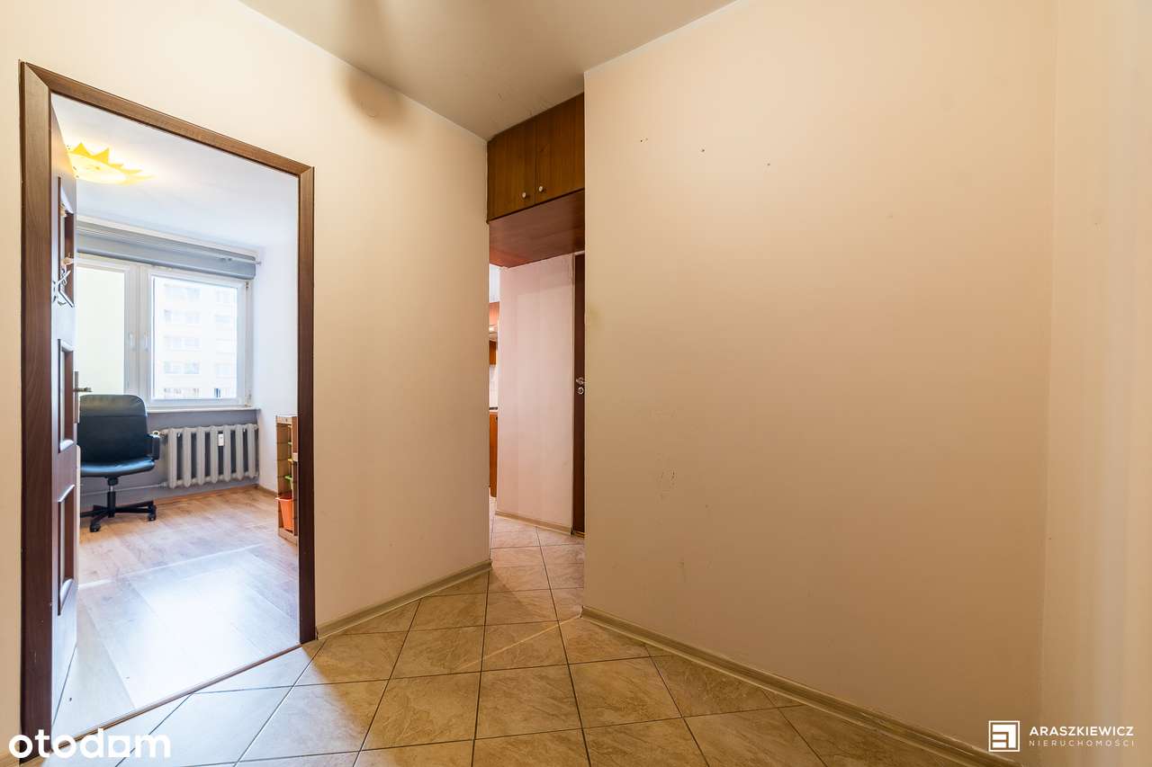 PRZESTRONNE M2 w spokojnej i dobrze skomunikowanej okolicy - obok PST!-12