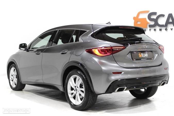 Infiniti Q30 - 3