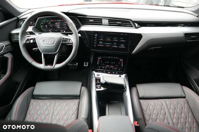 Audi e-tron 55 Quattro S Line - 13