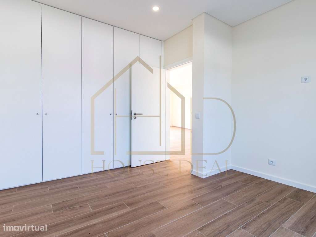 EXCELENTE! Moradia T3 com Pérgola. Pinhal do General. Fernão Ferro - Grande imagem: 4/35